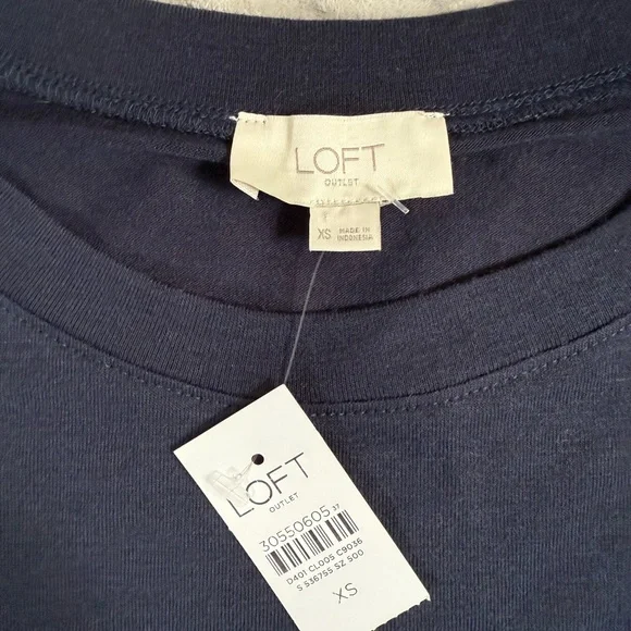 LOFT Blue 3/4 Sleeve Tee Classic Crew Neck - Picture 2 of 4